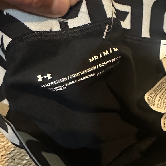 Under Armour Black Leggings with White Logo compression pants - Picture 4 of 5
